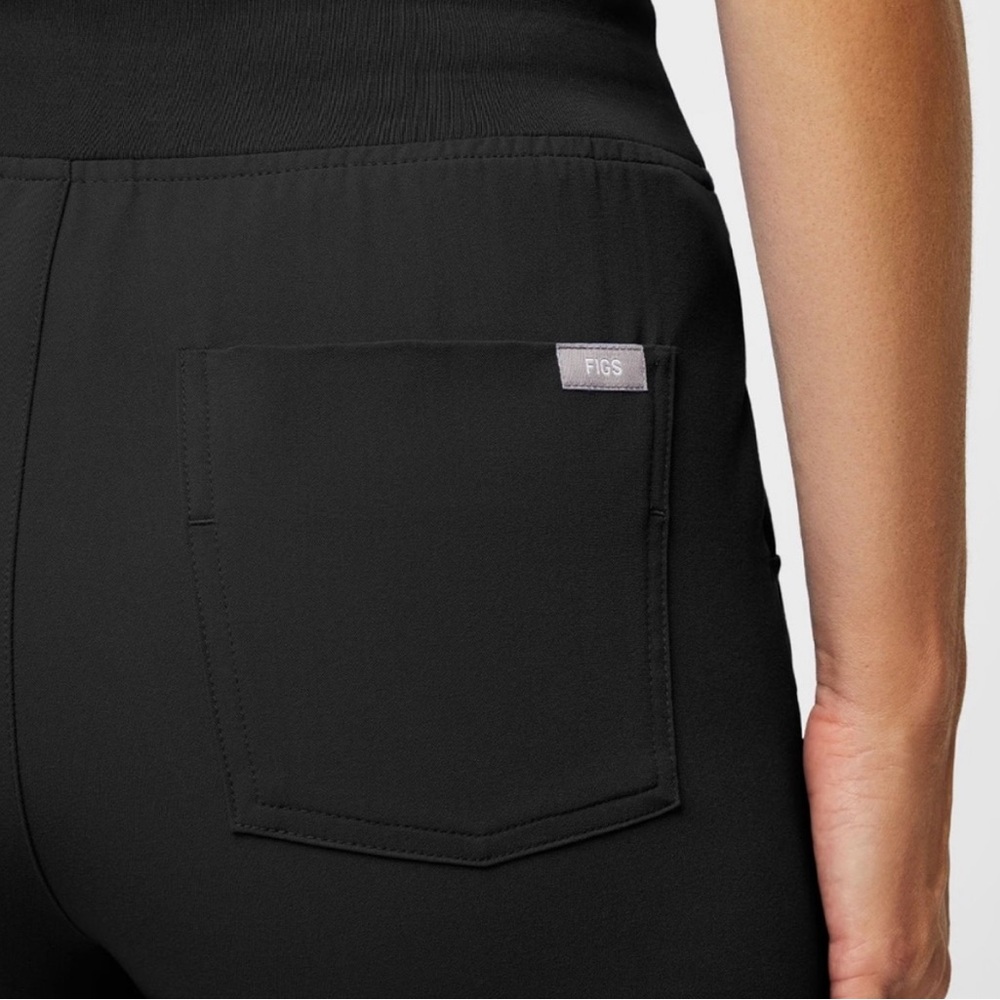 Figs Black high waisted Zamora Scrub pants - Picture 3 of 5